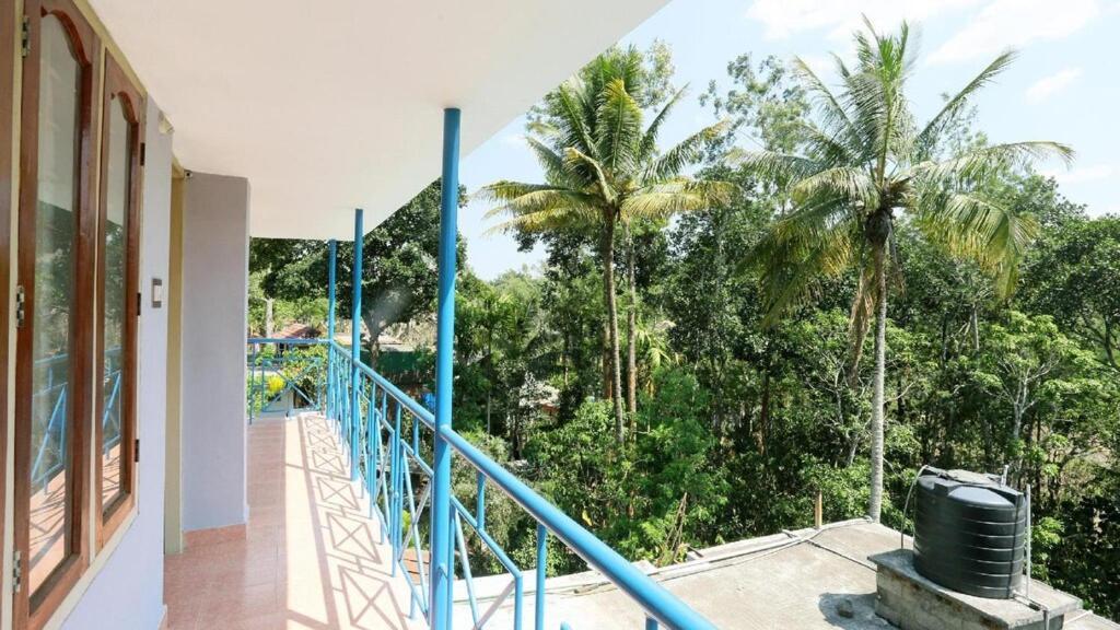 Hill Green Home Stay Thekkady Ngoại thất bức ảnh