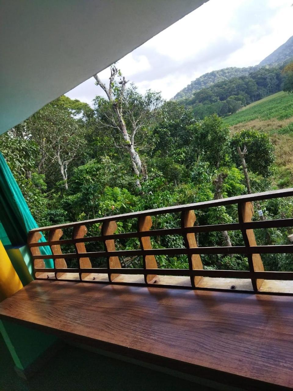 Hill Green Home Stay Thekkady Ngoại thất bức ảnh